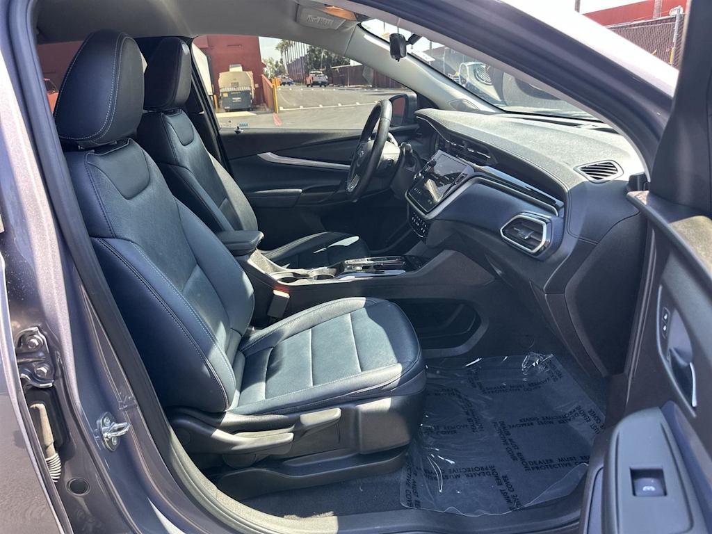 Thumbnail: 2023 Chevrolet Bolt EUV - 12