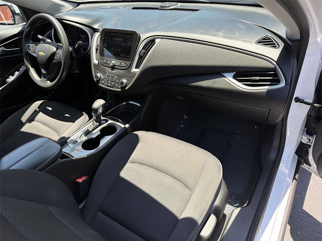 Thumbnail: 2024 Chevrolet Malibu - 13