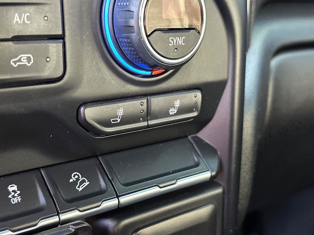 Thumbnail: 2019 Chevrolet Silverado 1500 - 26