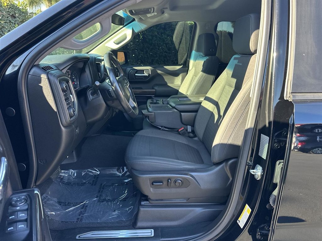 Thumbnail: 2019 Chevrolet Silverado 1500 - 11