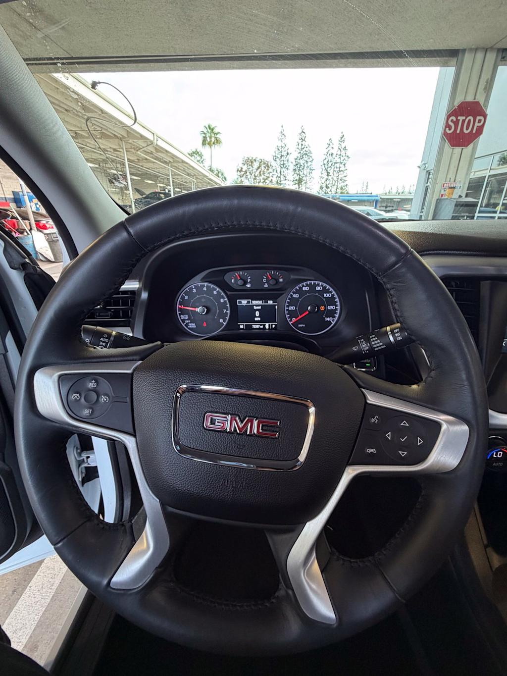 Thumbnail: 2017 GMC Acadia - 23