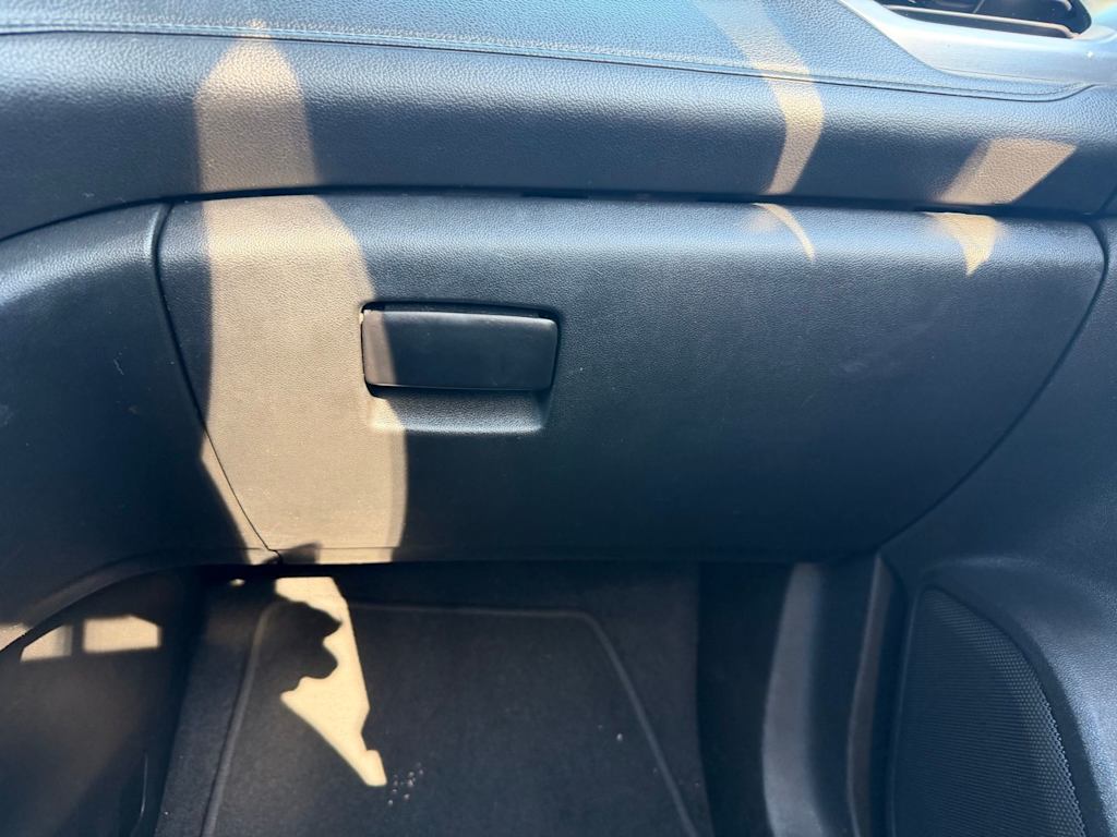 Thumbnail: 2017 GMC Acadia - 22