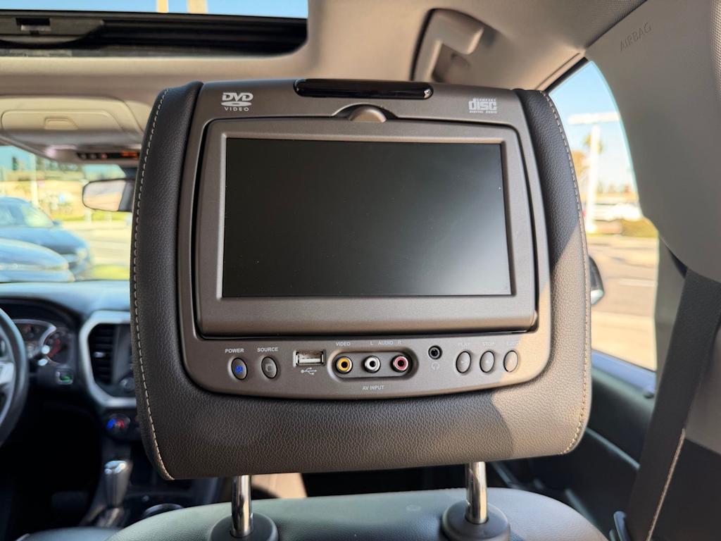 Thumbnail: 2017 GMC Acadia - 24