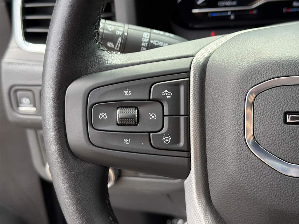 Thumbnail: 2023 GMC Yukon XL - 27