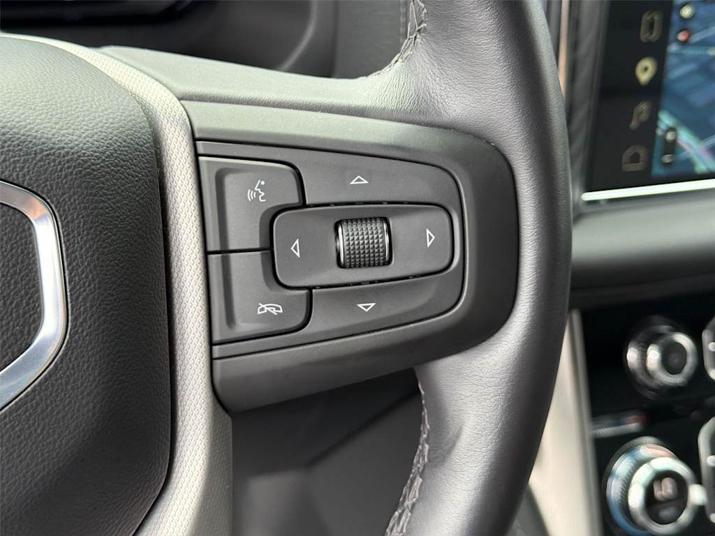 Thumbnail: 2023 GMC Yukon XL - 28