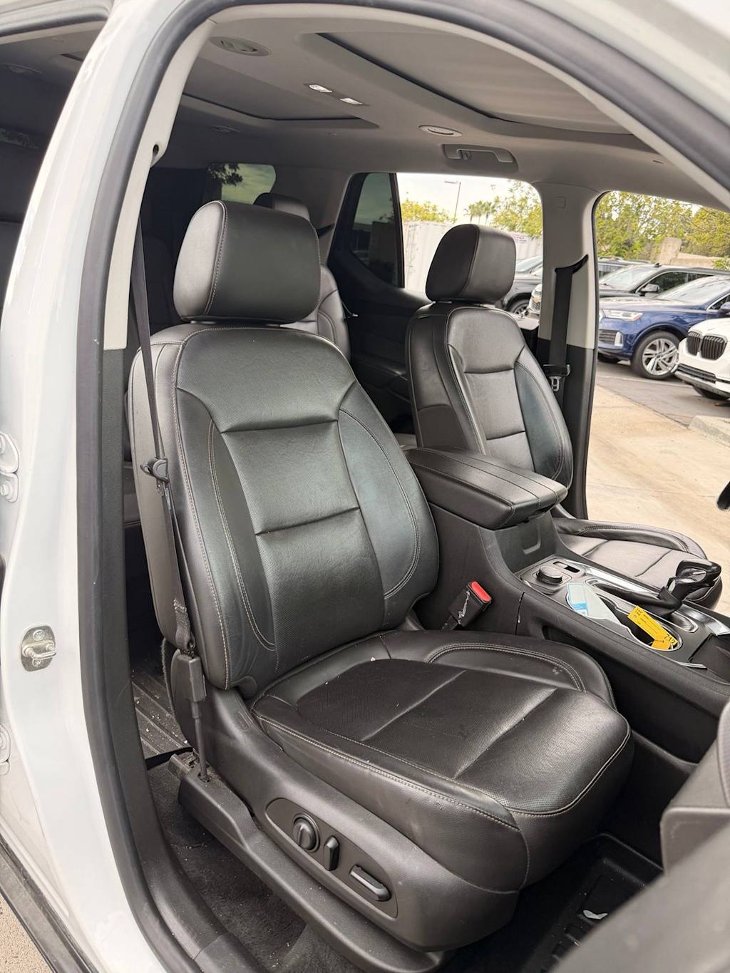 Thumbnail: 2021 Chevrolet Traverse - 10