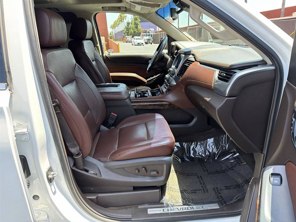 Thumbnail: 2018 Chevrolet Suburban - 12