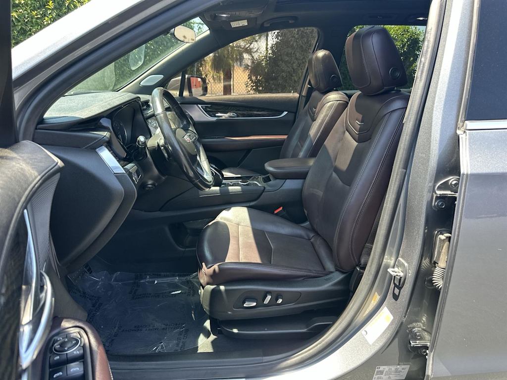 Thumbnail: 2021 Cadillac XT6 - 10