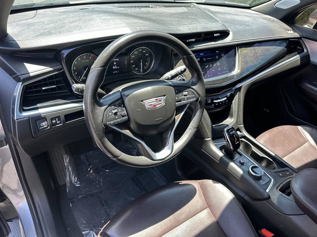Thumbnail: 2021 Cadillac XT6 - 2
