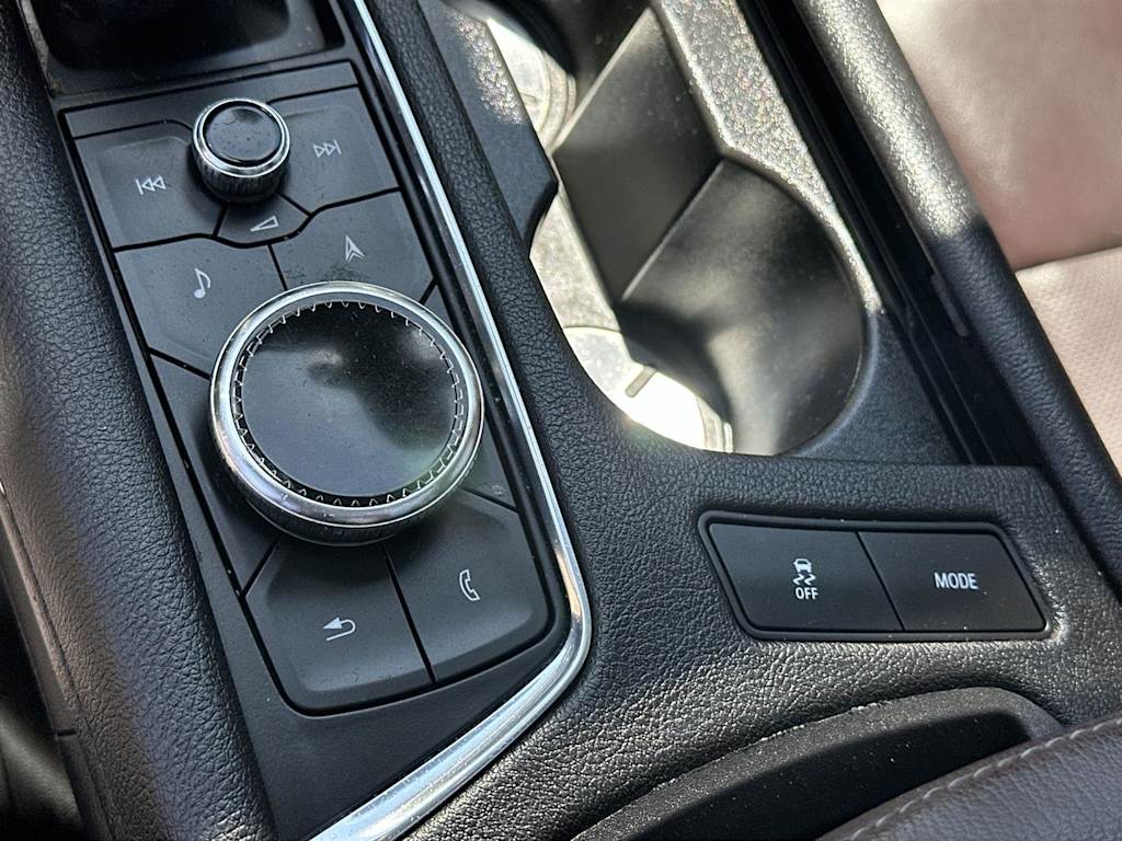 Thumbnail: 2021 Cadillac XT6 - 27