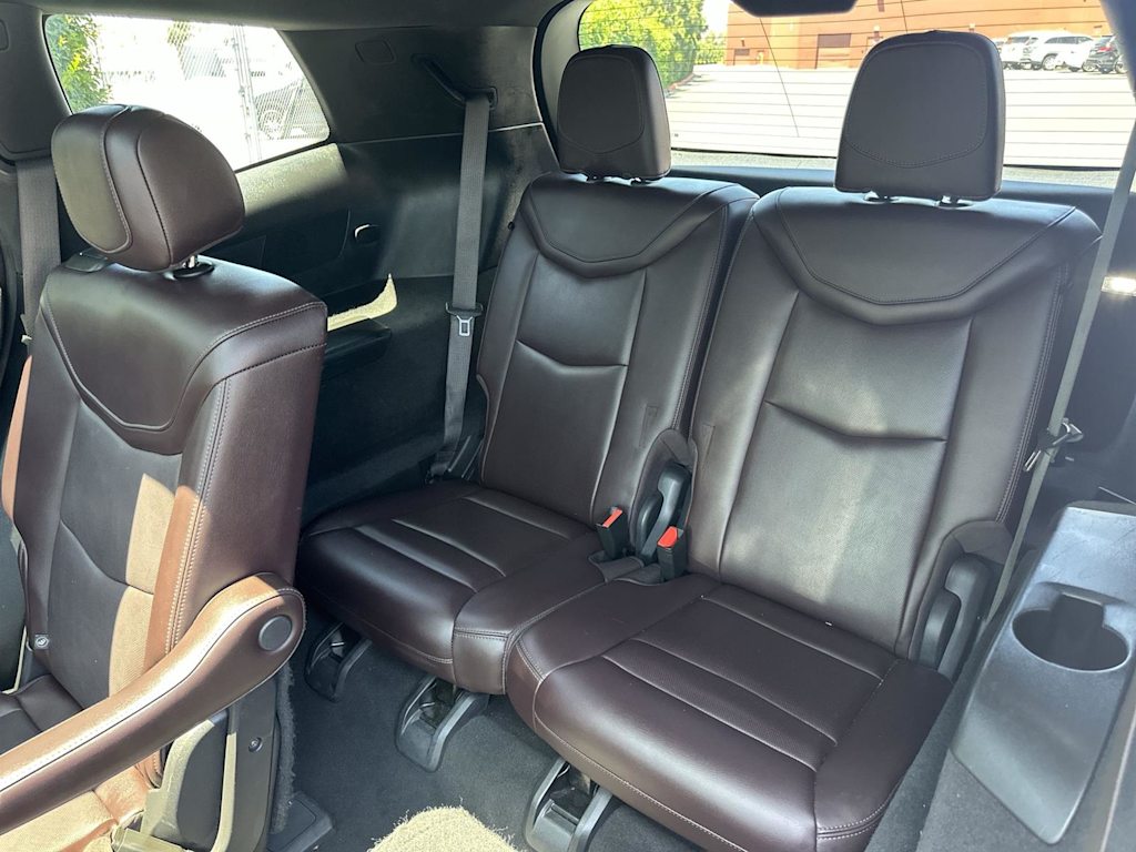 Thumbnail: 2021 Cadillac XT6 - 32