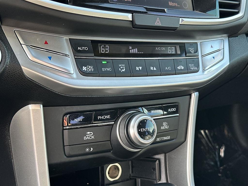 Thumbnail: 2015 Honda Accord - 28