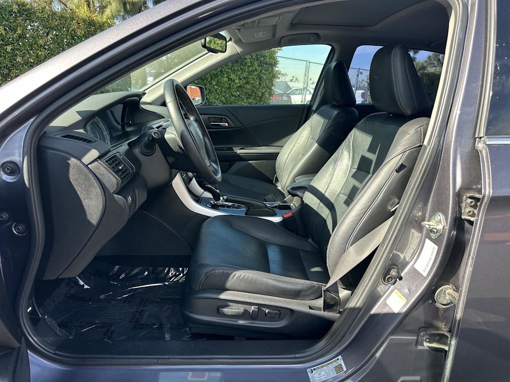 Thumbnail: 2015 Honda Accord - 11