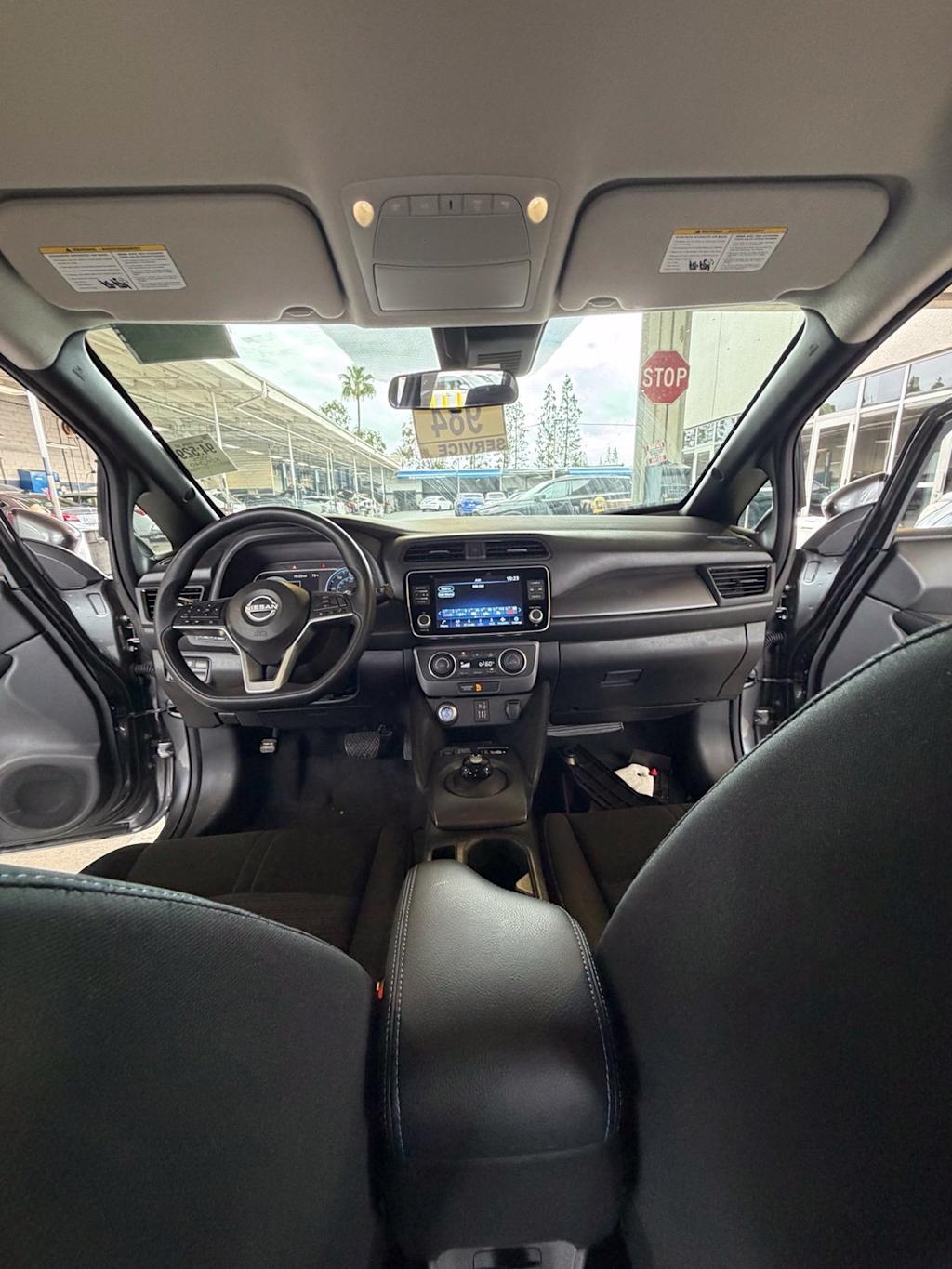 Thumbnail: 2025 Nissan Leaf - 18