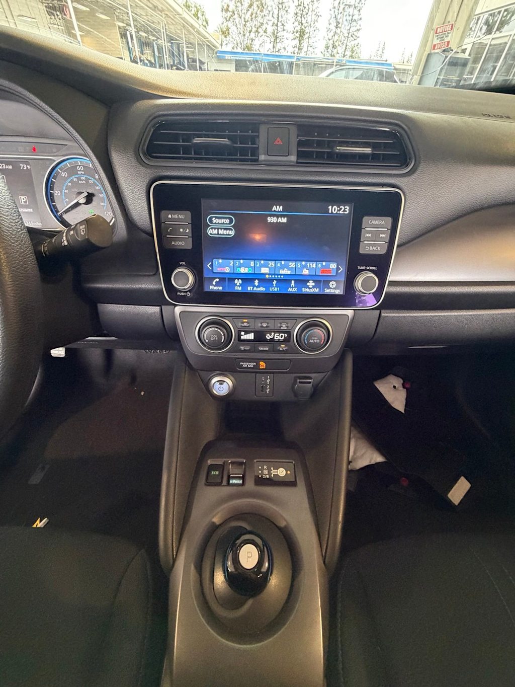 Thumbnail: 2025 Nissan Leaf - 10
