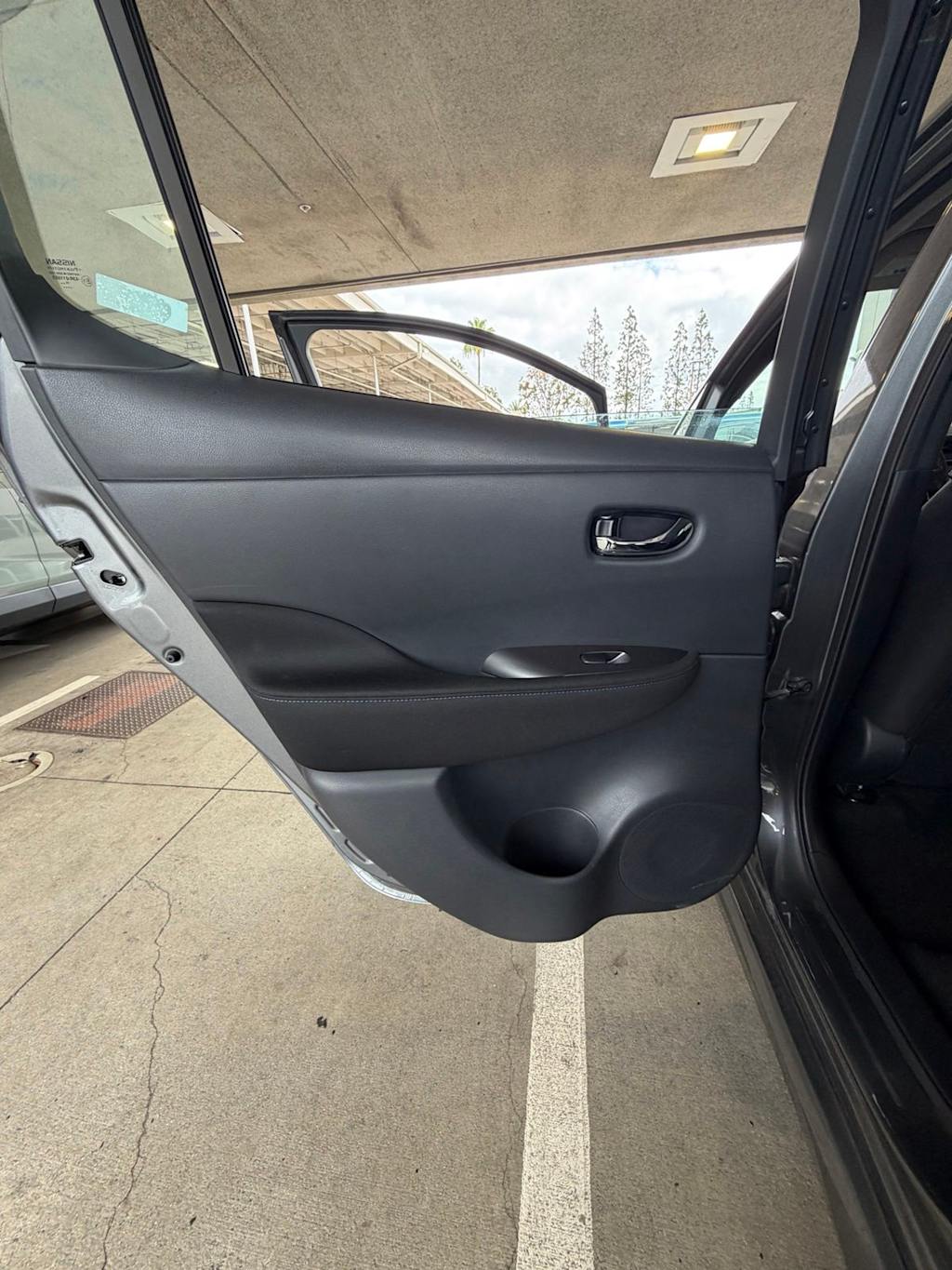 Thumbnail: 2025 Nissan Leaf - 21