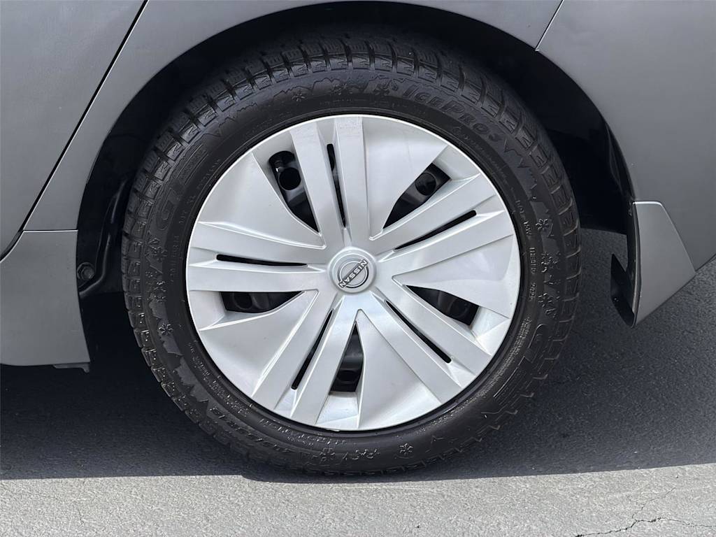Thumbnail: 2025 Nissan Leaf - 8