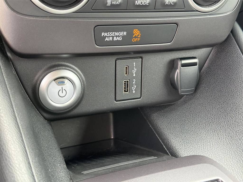 Thumbnail: 2025 Nissan Leaf - 28