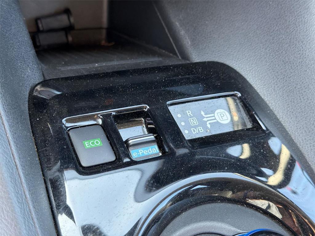 Thumbnail: 2018 Nissan Leaf - 20