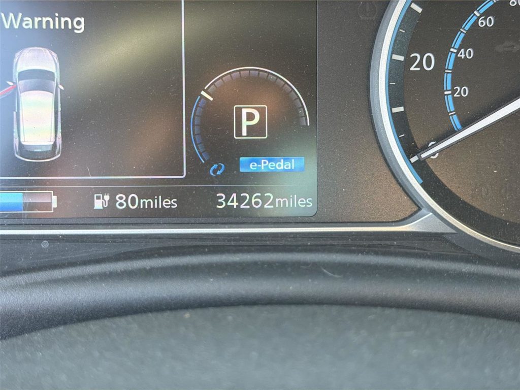 Thumbnail: 2018 Nissan Leaf - 18