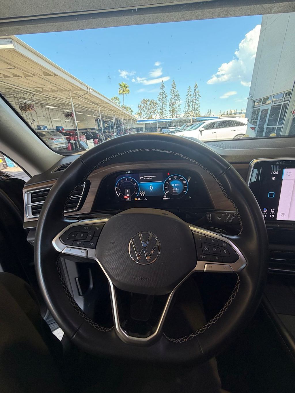 Thumbnail: 2024 Volkswagen Atlas - 10