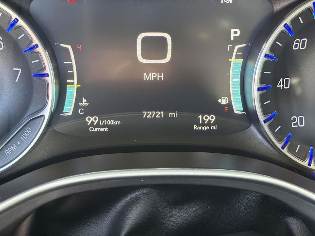 Thumbnail: 2023 Chrysler Pacifica - 17