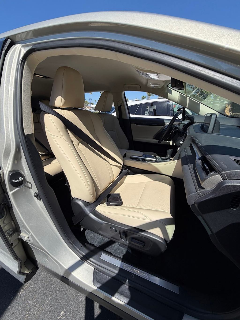 Thumbnail: 2021 Lexus RX - 6