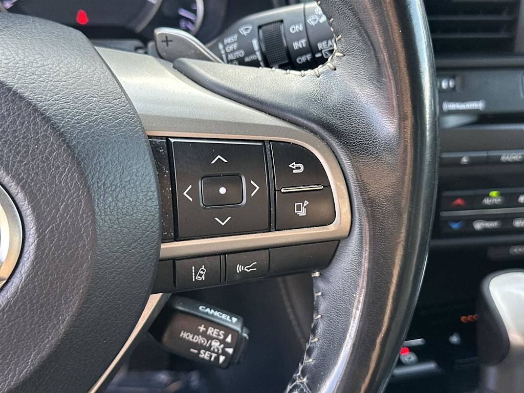 Thumbnail: 2020 Lexus RX - 24