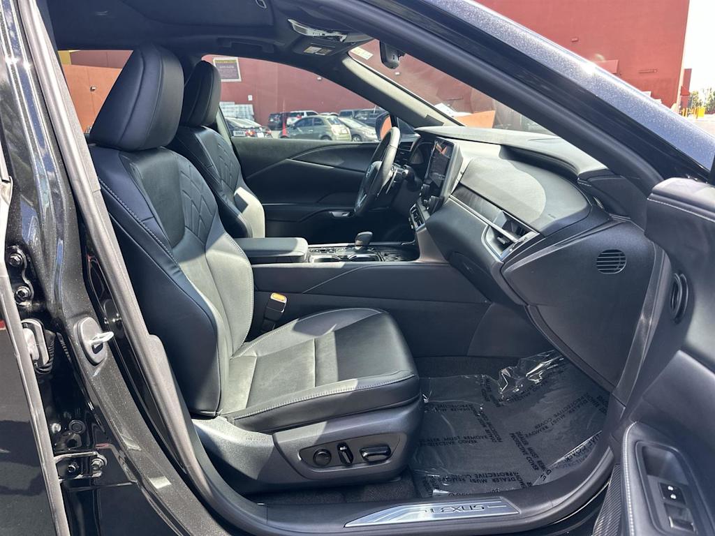 Thumbnail: 2025 Lexus RX - 11