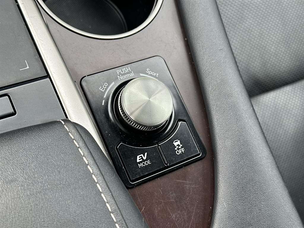 Thumbnail: 2021 Lexus RX - 28