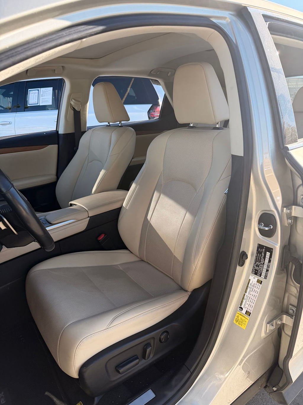 Thumbnail: 2021 Lexus RX - 10