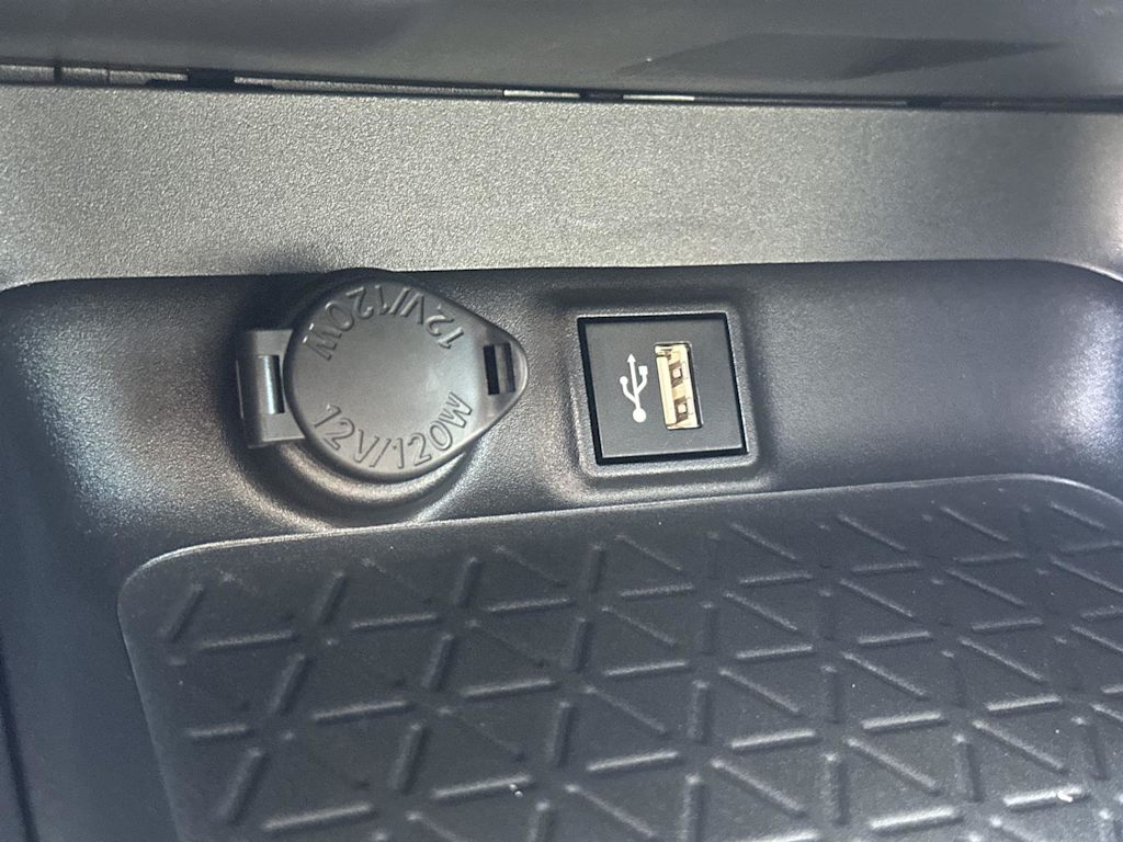 Thumbnail: 2025 Toyota RAV4 - 26