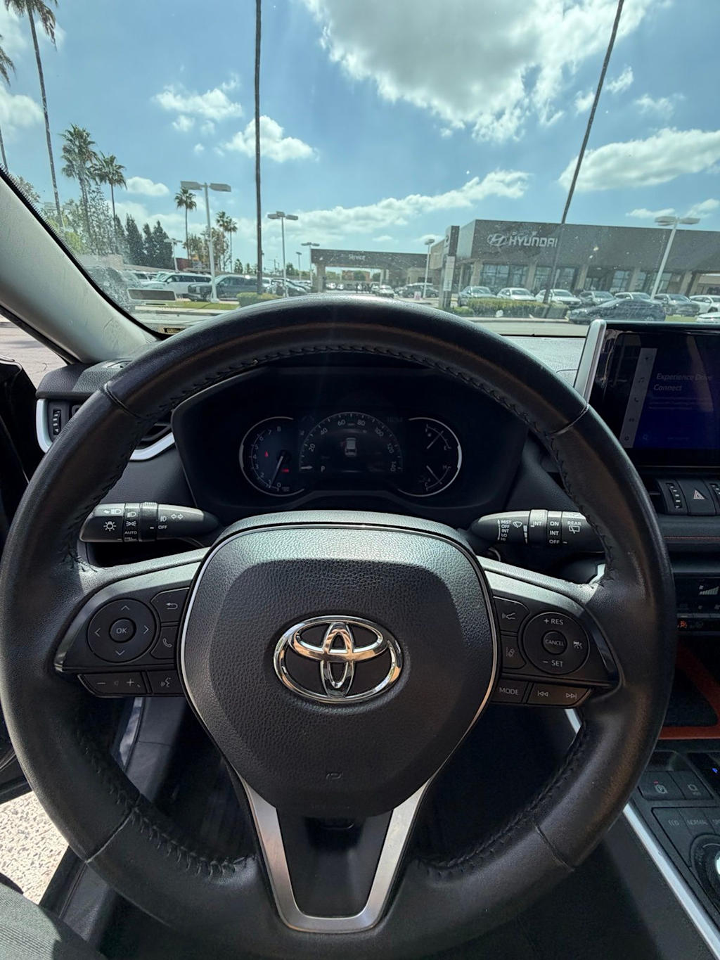 Thumbnail: 2024 Toyota RAV4 - 11