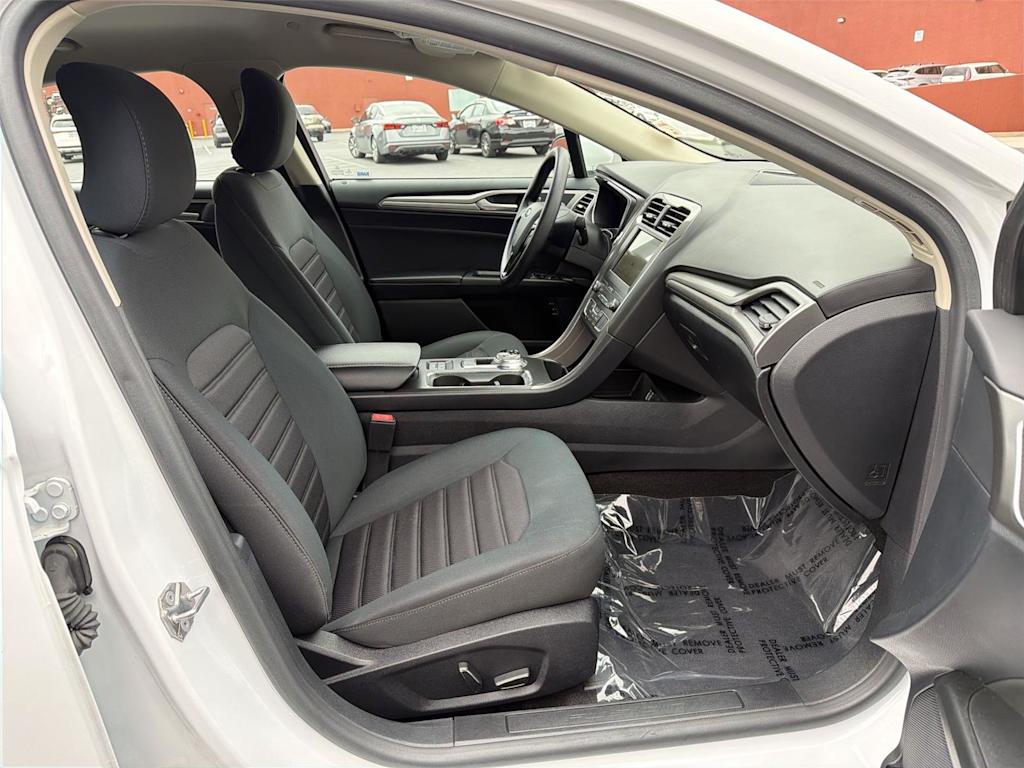 Thumbnail: 2019 Ford Fusion - 12