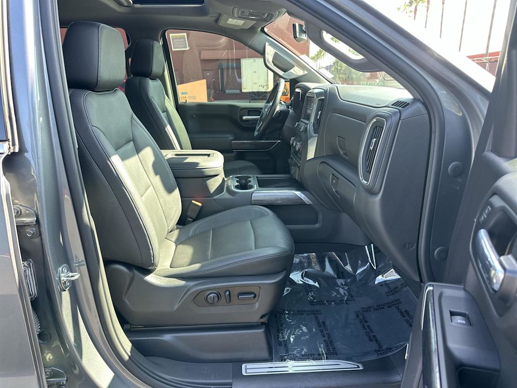 Thumbnail: 2021 Chevrolet Silverado 1500 - 11