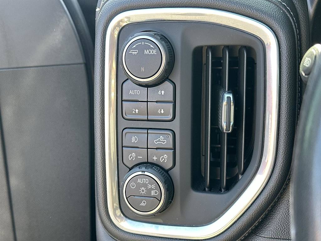 Thumbnail: 2021 Chevrolet Silverado 1500 - 29