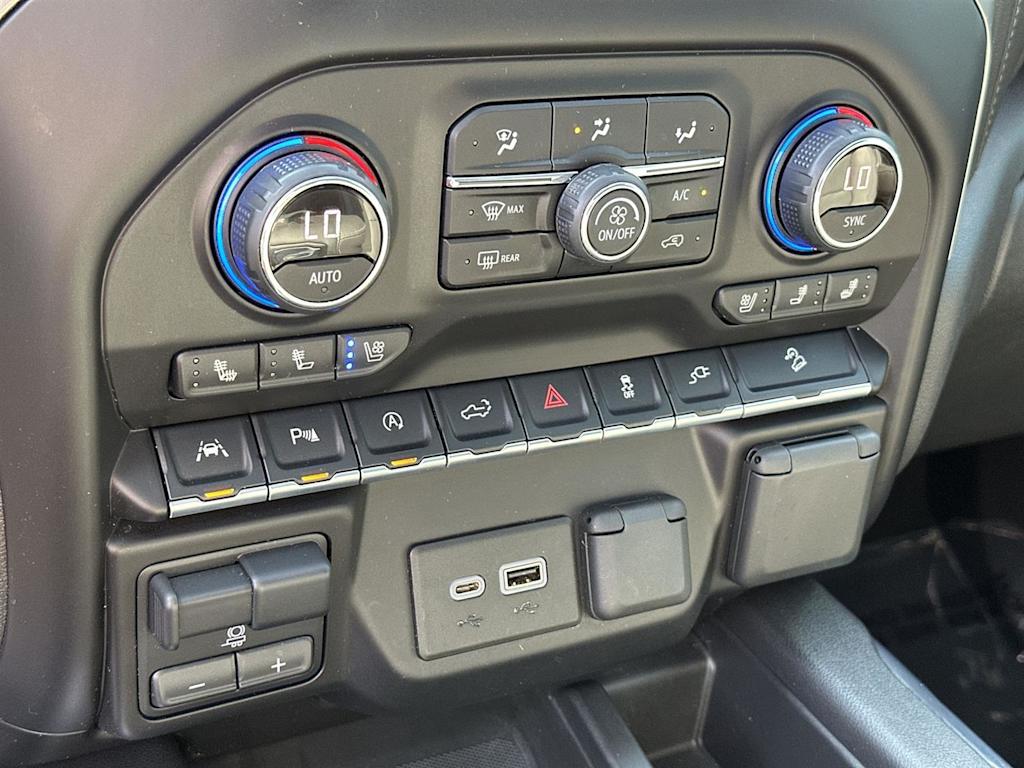 Thumbnail: 2021 Chevrolet Silverado 1500 - 28