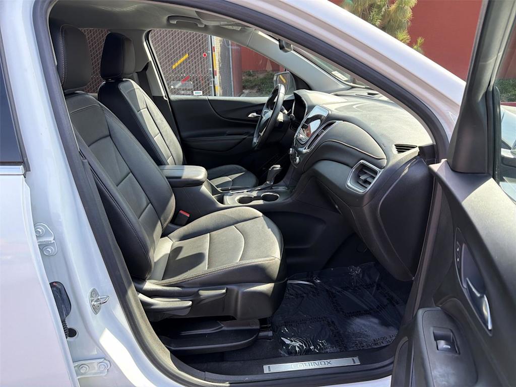 Thumbnail: 2021 Chevrolet Equinox - 12