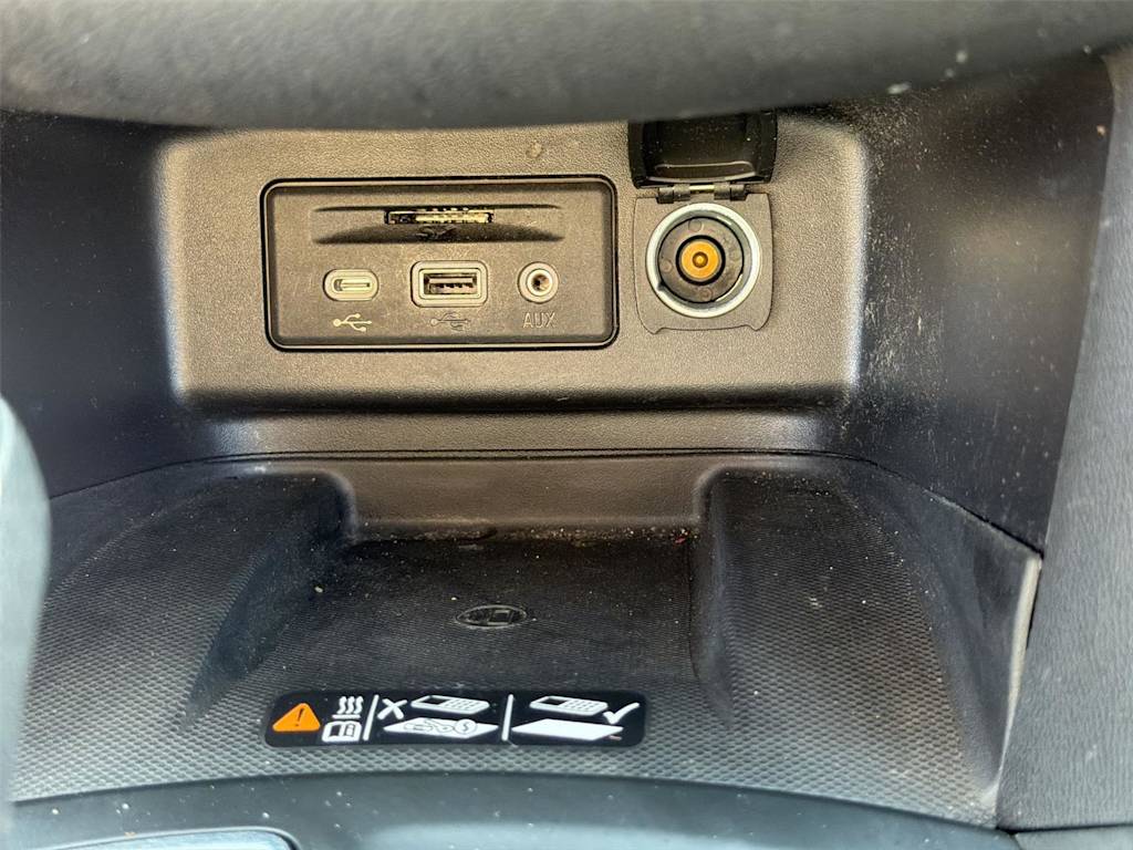 Thumbnail: 2021 Chevrolet Equinox - 28
