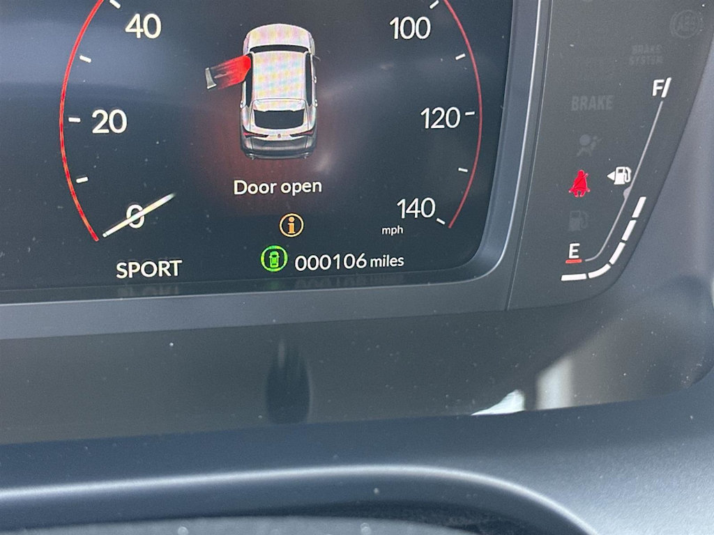 Thumbnail: 2025 Acura ADX - 18