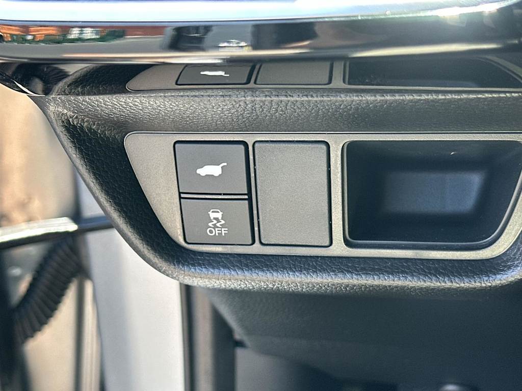 Thumbnail: 2025 Acura ADX - 28