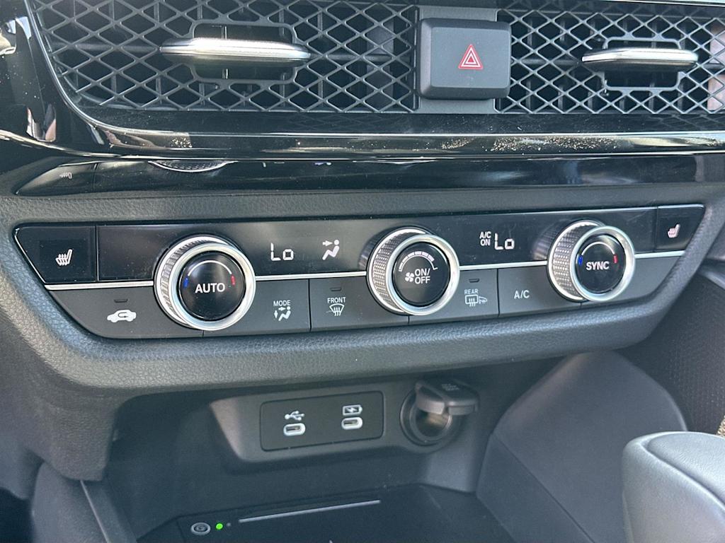 Thumbnail: 2025 Acura ADX - 27