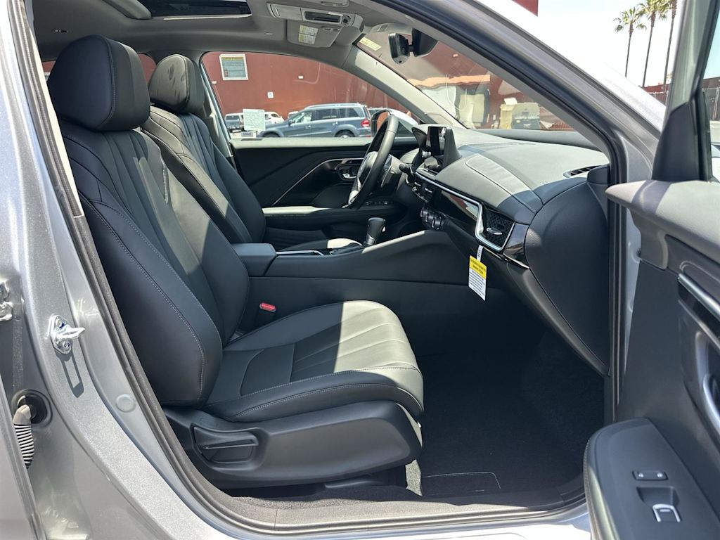 Thumbnail: 2025 Acura ADX - 12