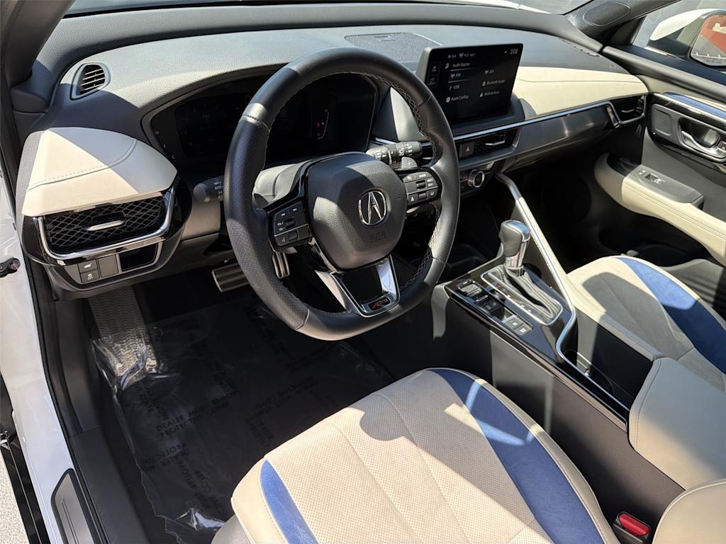 Thumbnail: 2025 Acura ADX - 2