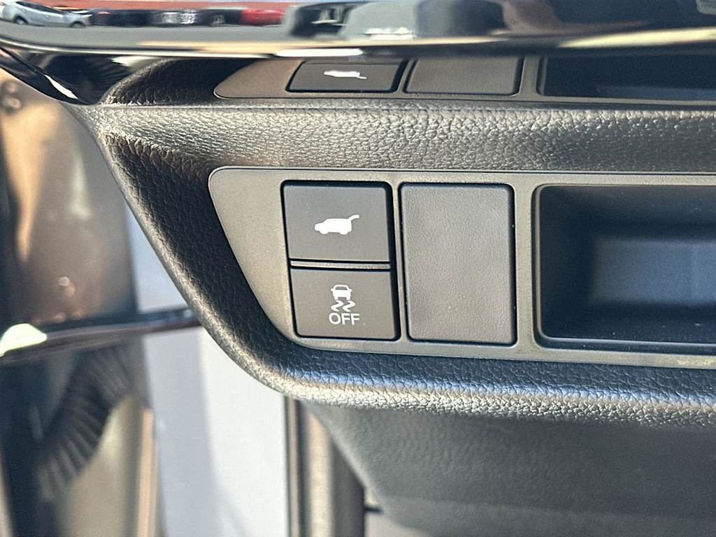 Thumbnail: 2025 Acura ADX - 29