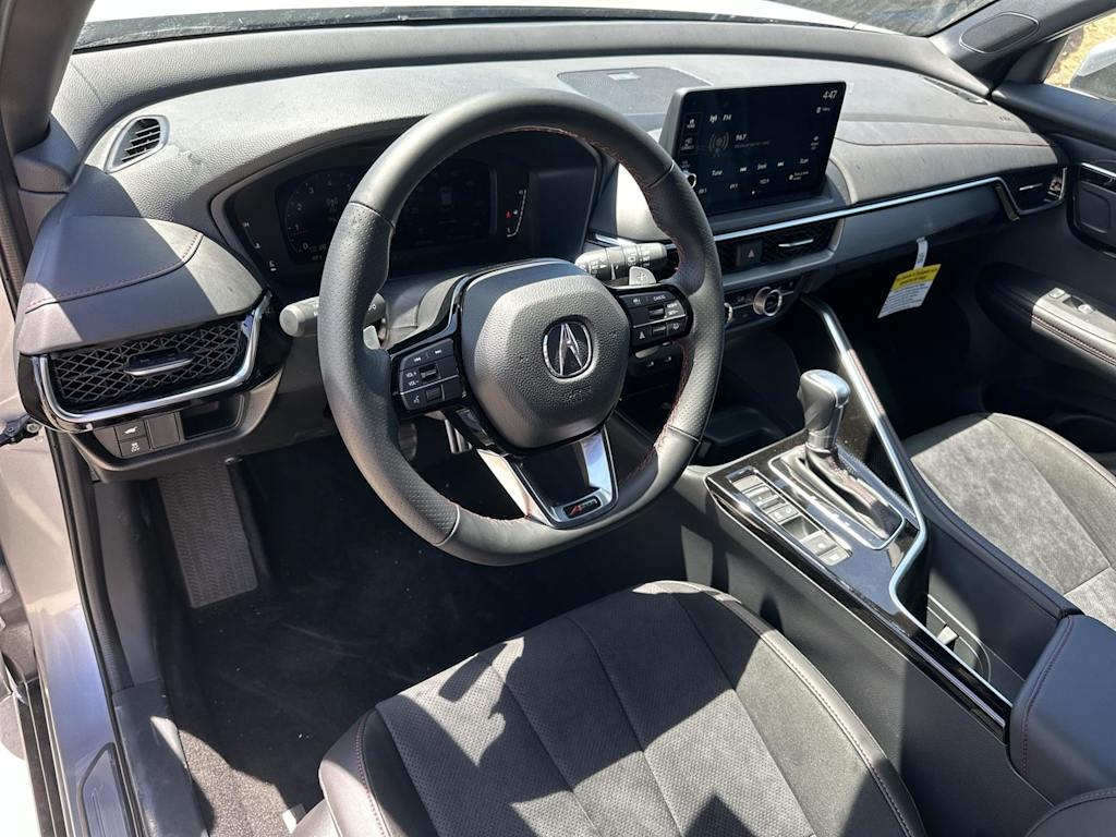 Thumbnail: 2025 Acura ADX - 2