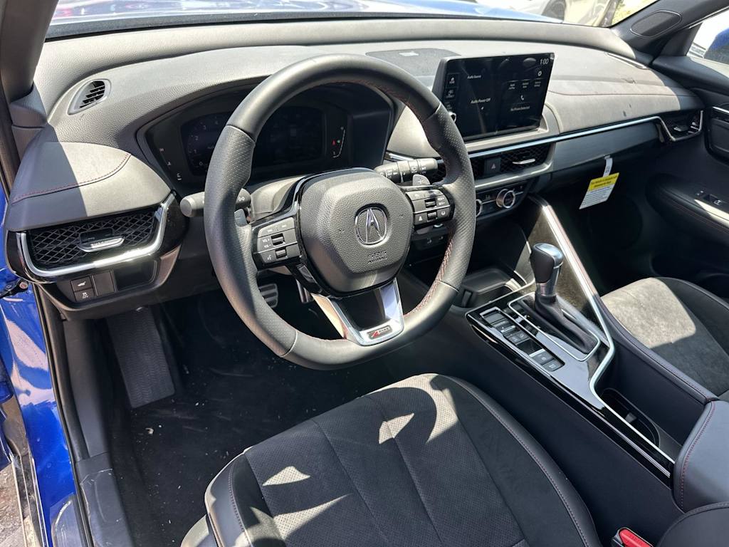 Thumbnail: 2025 Acura ADX - 2