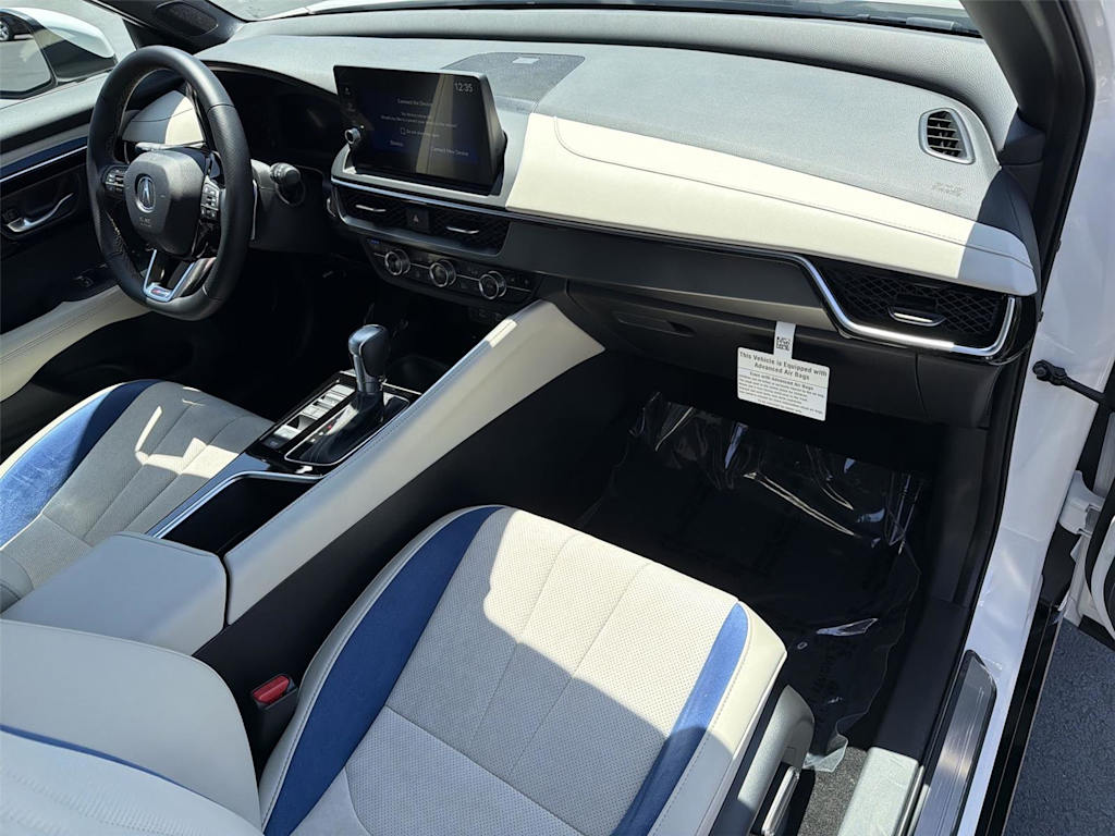Thumbnail: 2025 Acura ADX - 14