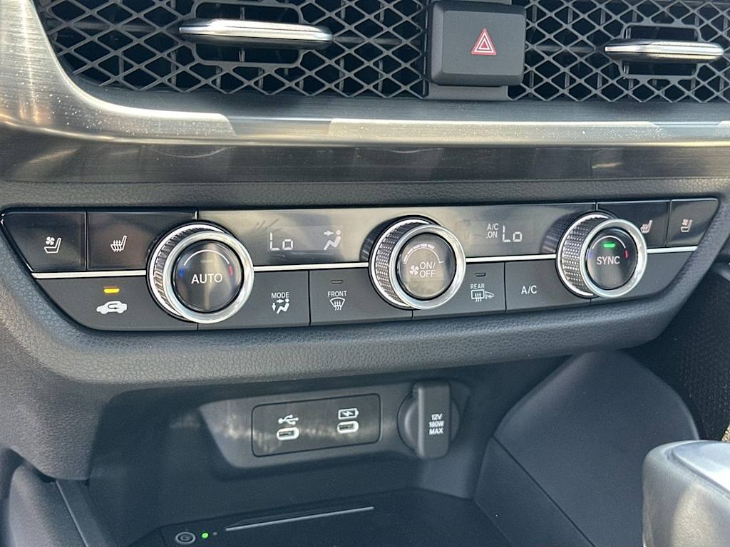 Thumbnail: 2025 Acura ADX - 27