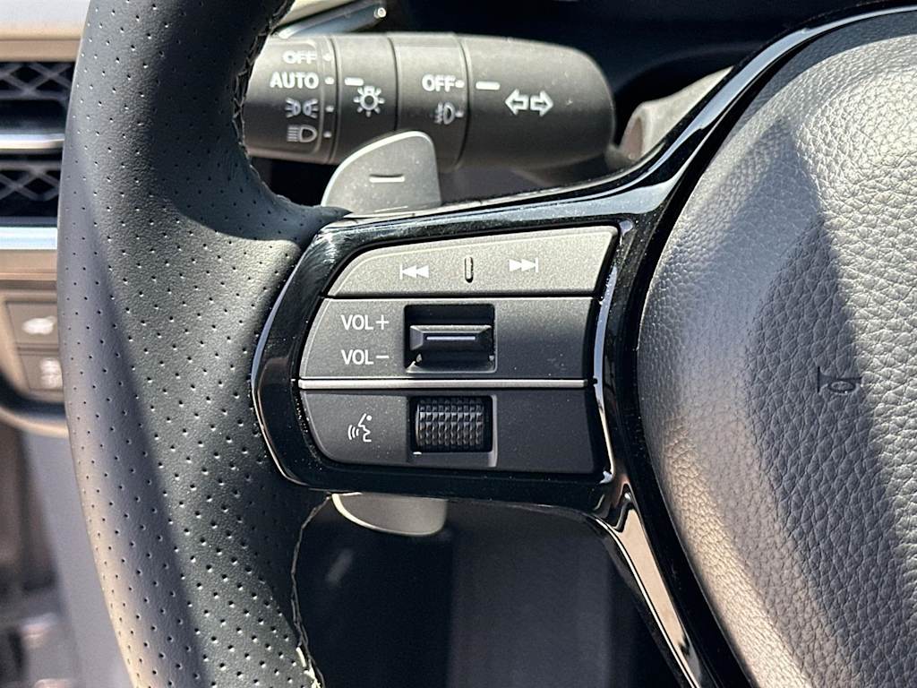 Thumbnail: 2025 Acura ADX - 24